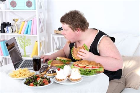 Eating Junk Food May Cause You To Lose Your Appetite For Healthier Food Options In General