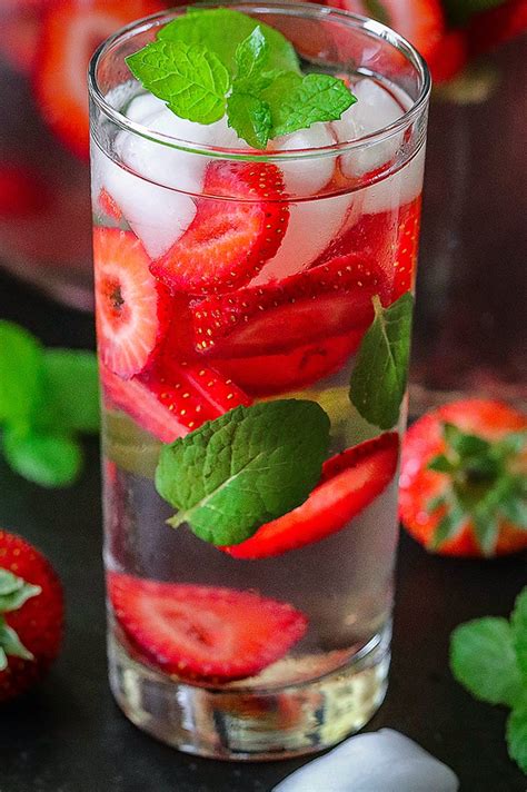 Strawberry Flavored Water (Strawberry infused water) - Ruchiskitchen