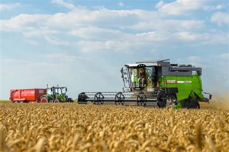 Fendt unveils Corus combine harvester - World Agritech