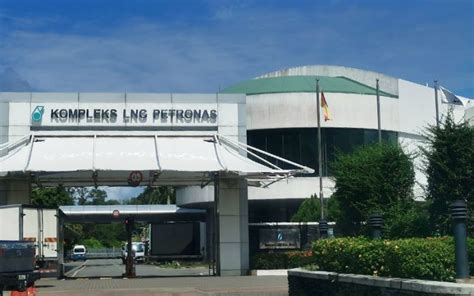 Malaysians Must Know the TRUTH: Petronas reports fire at Bintulu LNG ...