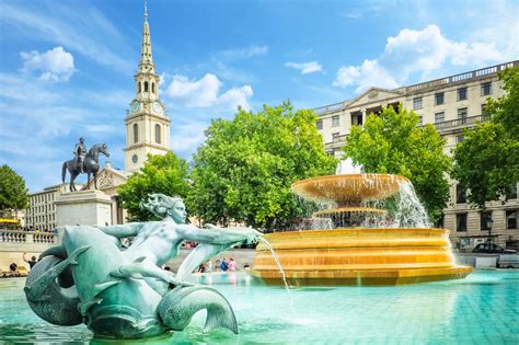 Trafalgar Square Fountains, London jigsaw puzzle in Waterfalls puzzles on TheJigsawPuzzles.com