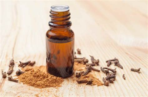 6 Amazing Benefits of Clove Oil for Hair Growth and Regrowth