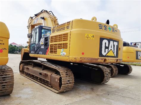 Key Considerations When Choosing Cat Excavator Model