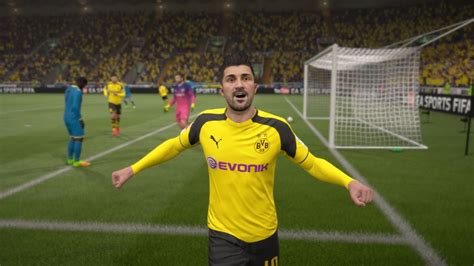 FIFA 17 Ultimate Team: Team of the Week 26 – three players to buy, and three to avoid | GamesRadar+