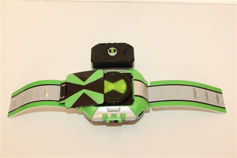 Ken's Vintage Toys: Ben 10 Omniverse Omnitrix Touch Watch Toy