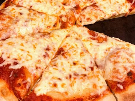 Easy Homemade Pizza - Kosher.com