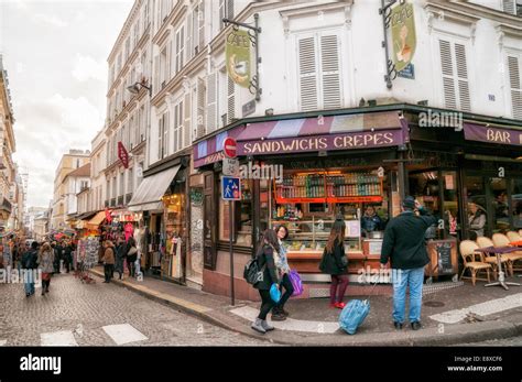 Winter street in Paris Stock Photo - Alamy