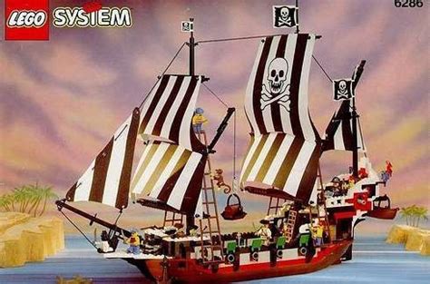 LEGO sets got pretty complex in the '90s. Take this intricate pirate ...