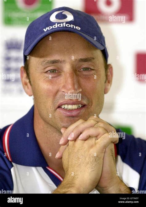 England Cricket Captain Nasser Hussain Stock Photo - Alamy