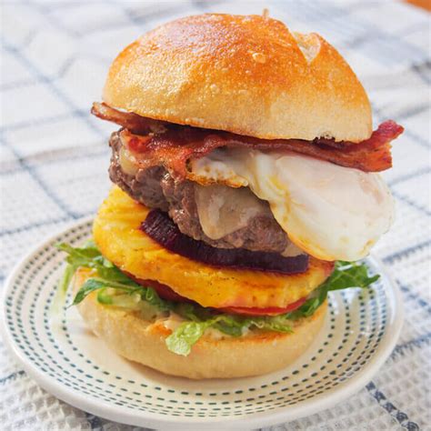 Aussie burger - Caroline's Cooking