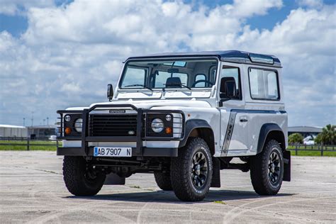 1994 Land Rover DEFENDER 90 | Pedigree Motorcars