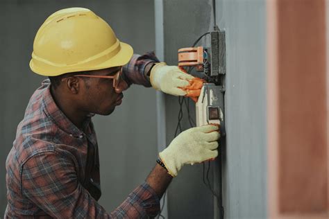 What Are the Highest Paying Electrician Jobs? - Independent Electrical ...