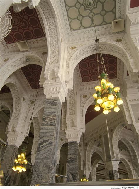 Masjid al-Haram Interior (Makkah, Saudi Arabia) – al-Masjid al-Haram in Makkah, Saudi Arabia ...