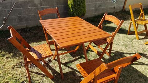 Mesa De Madera Para Jardin Plegable Con Sillas - $ 2,950.00 en Mercado Libre