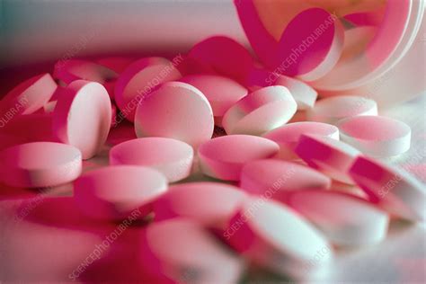 Calcium pills - Stock Image - M627/0037 - Science Photo Library