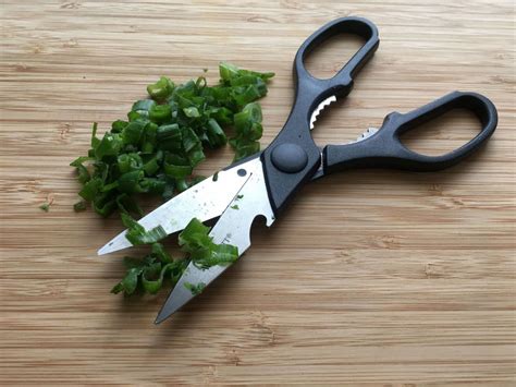 The Versatility of Kitchen Shears: A Must-Have Tool for Every Home Coo - Maria's Condo