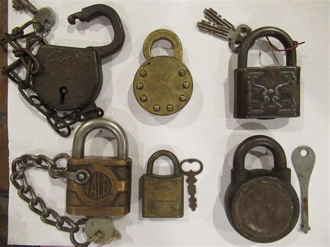 ANTIQUE VINTAGE PADLOCKS WITH KEYS, YALE, Y&T, EUREKA, BLAKESLEY, FRAIM, EAGLE -- Antique Price ...