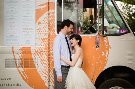 10 Ideas For A Food Truck Wedding - Weddbook