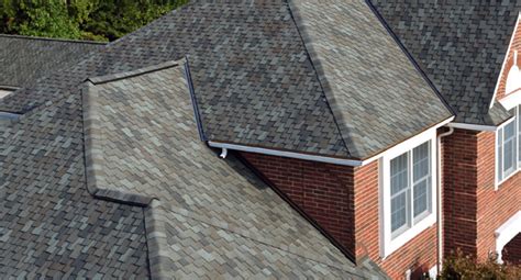 5 Reasons Asphalt Shingles Are the Best Roofing Material