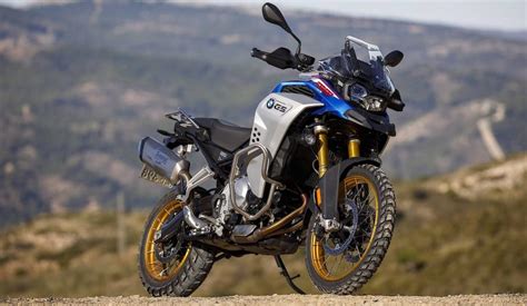 BMW F 850 GS Adventure specs, performance data - FastestLaps.com