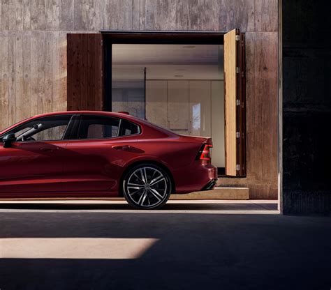 2019 Volvo S60 R-Design Sports Out From America