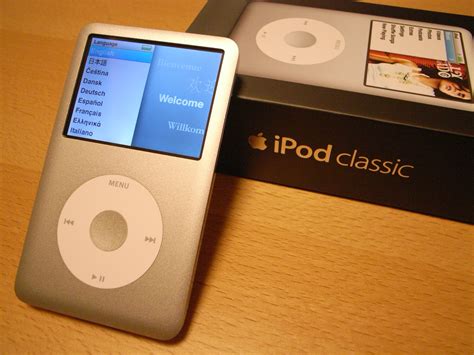 ファイル:IPod classic 6G 80GB packaging-2007-09-22.jpg - Wikipedia