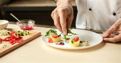 How to nail the art of plating | Tips for plating | Garnishing | Food art | decorating food ...