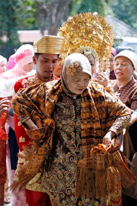 The Road I've Taken: A Minangkabau Wedding