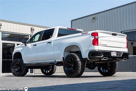 Lifted 2019 Chevy Silverado 1500 with 6 Inch Rough Country Suspension ...