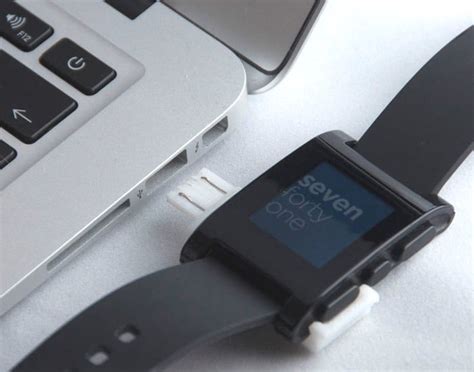 3D Printed Pebble Smartwatch Charger (video)