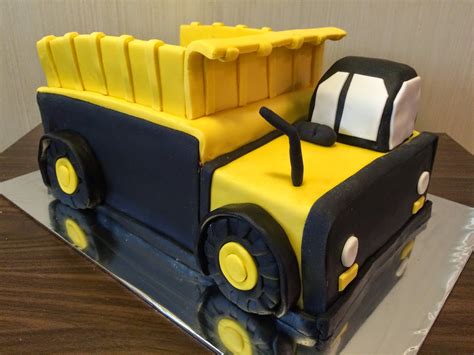 Crissa's Cake Corner!: Dump Truck Cake