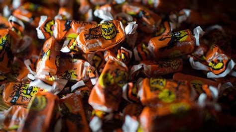 Kerr's Candy defends 'worst Halloween candy' with social media sass ...