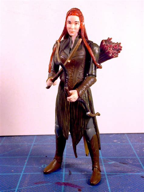 CONFESSIONS OF A PLASTIC JUNKIE: The Hobbit - Tauriel