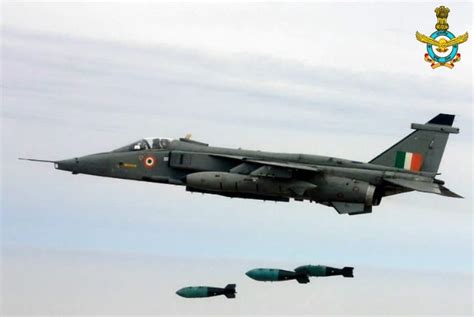 IAF Jaguar fighter jet, a look at deep penetrating strike aircraft 'Shamsher': IN PICS | News ...