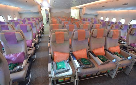 Inside Emirates Airbus A380 800 - Air France | Bocarawasune