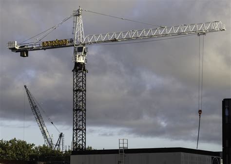 Liebherr tower cranes - Part 41 :: www.trucks-cranes.nl