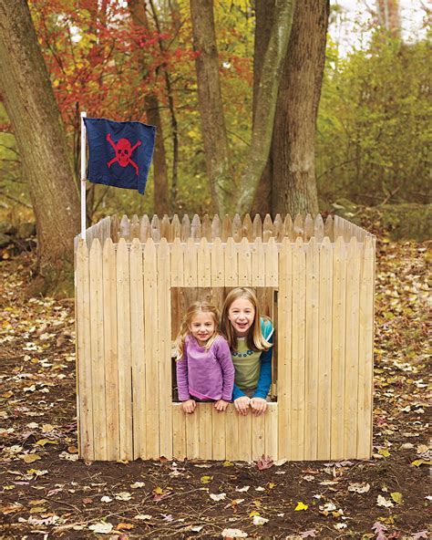 How to Build a Fort | Backyard fort, Kids forts, Backyard fun