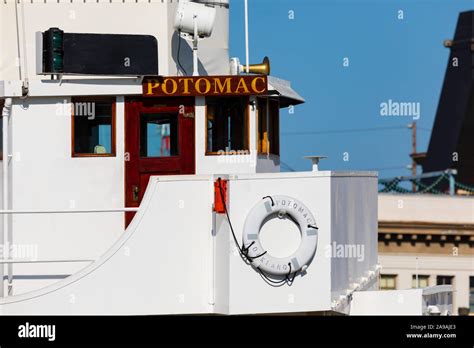 Uss franklin hi-res stock photography and images - Alamy