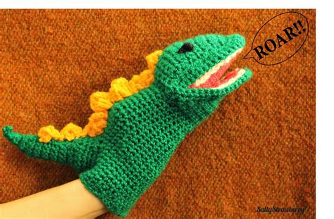 SallyStrawberry: Crochet dinosaur hand-puppet