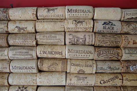 Sunny Simple Life: How To Make A Wine Cork Cork Board