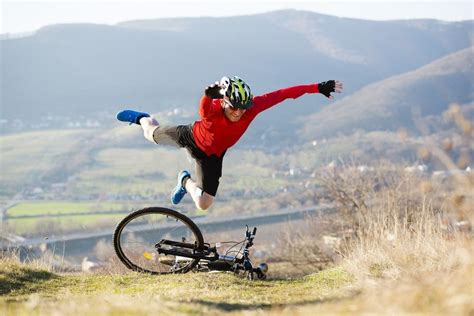 11 Mountain Biking Accidents and Injuries (How To Prevent Them)