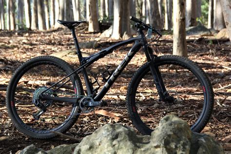 2020 Trek Supercaliber 9.9 AXS Review – Point. Shoot! | SPARK BIKE