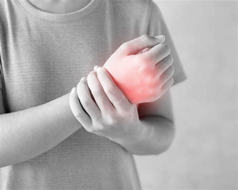 Article: What Does Carpal Tunnel Syndrome Feel Like?