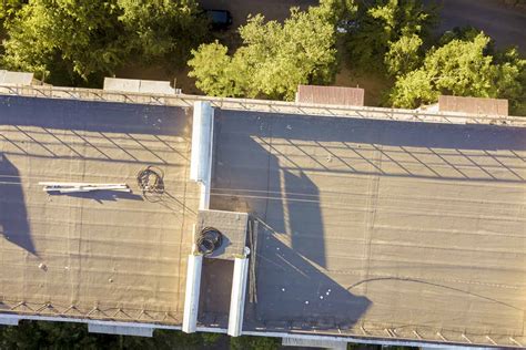 Flat Roof Repair: A Guide On What to Do (Step by Step)