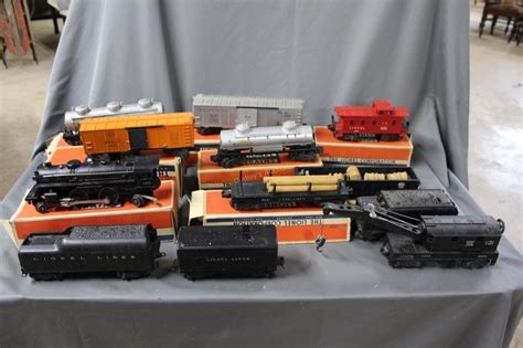 12pcs 1950s Lionel trains 1655, 2466, 3451, 6257 | Live and Online Auctions on HiBid.com