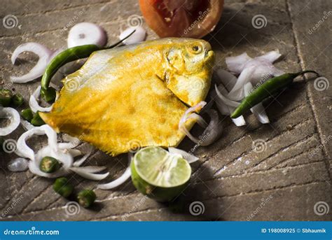 Pamphlet Fish Ready To Cooking Stock Image - Image of fish, ingredient: 198008925