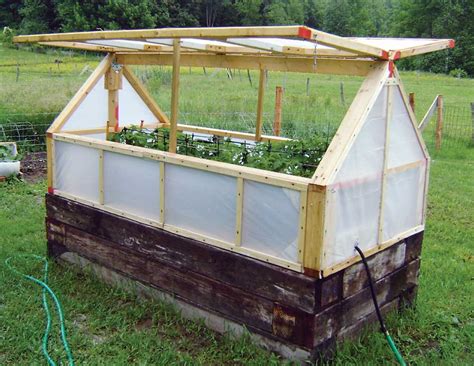 8 Inexpensive DIY Greenhouse Ideas Anyone Can Build - Off The Grid News