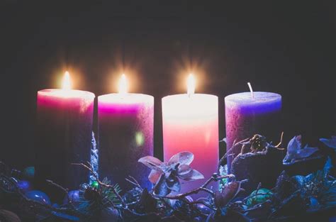 What Do the Purple, Pink, and White Advent Candle Colors Mean? | Color Meanings