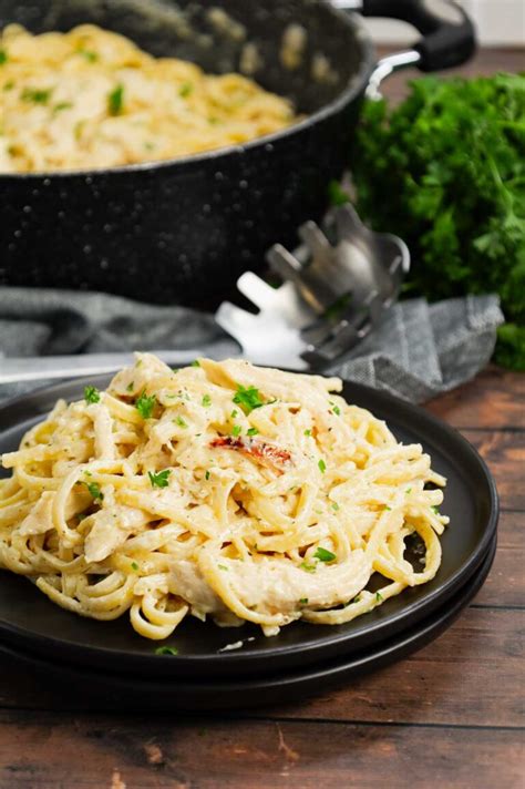 Chicken Alfredo Linguine - THIS IS NOT DIET FOOD