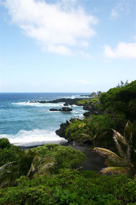 Wai'anapanapa State Park | Maui Guidebook